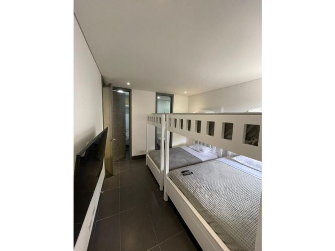Apartamento de 4 alcobas en venta en El Tesoro, Medellín, 420 m² · foto 9 de 24