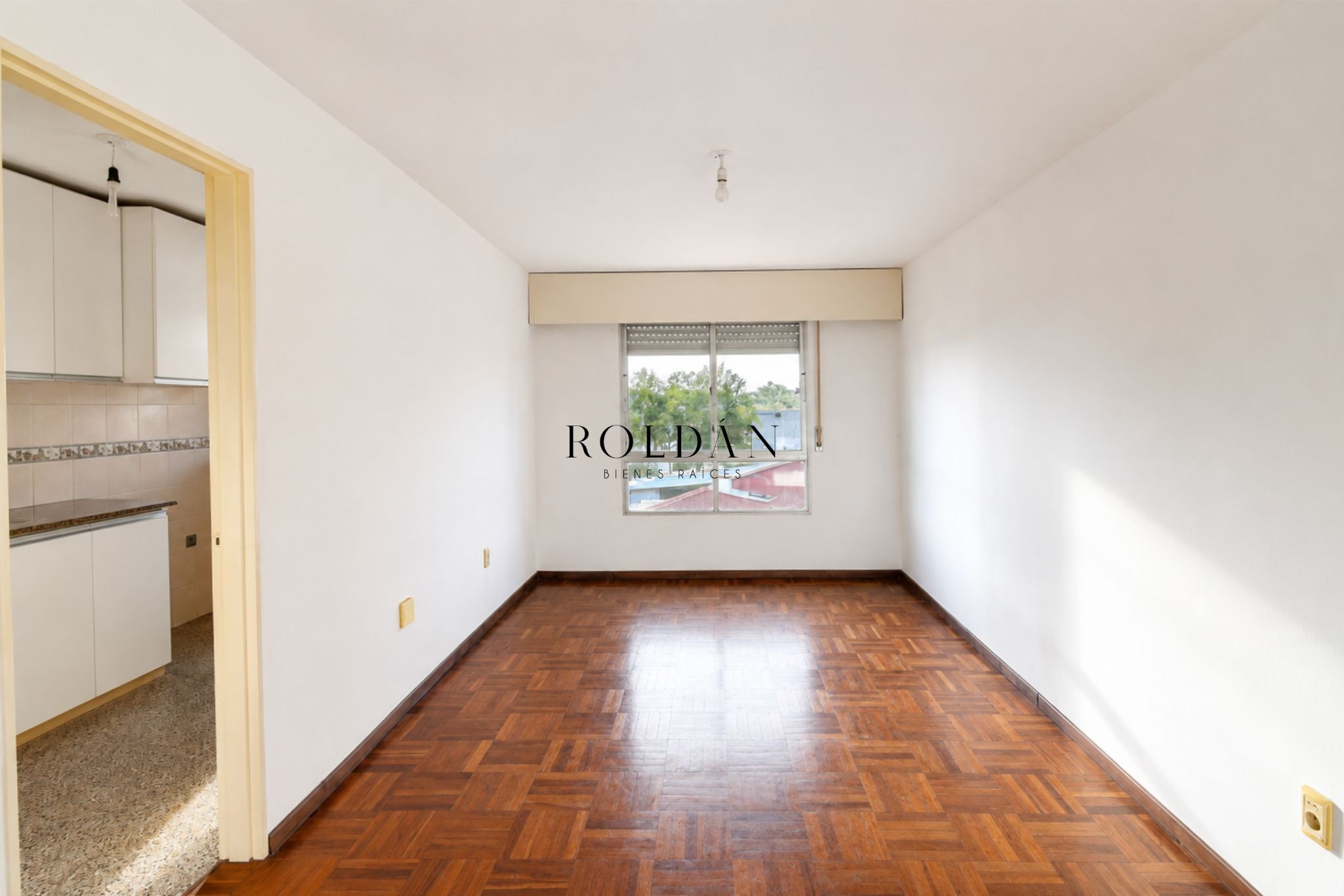 Apartamento Venta Perez Castellanos 2 Dormitorios Con Excelente Renta Impecable Estado