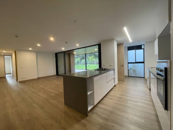 Apartamento de 4 alcobas en arriendo en Rionegro, 213 m² · foto 6 de 24