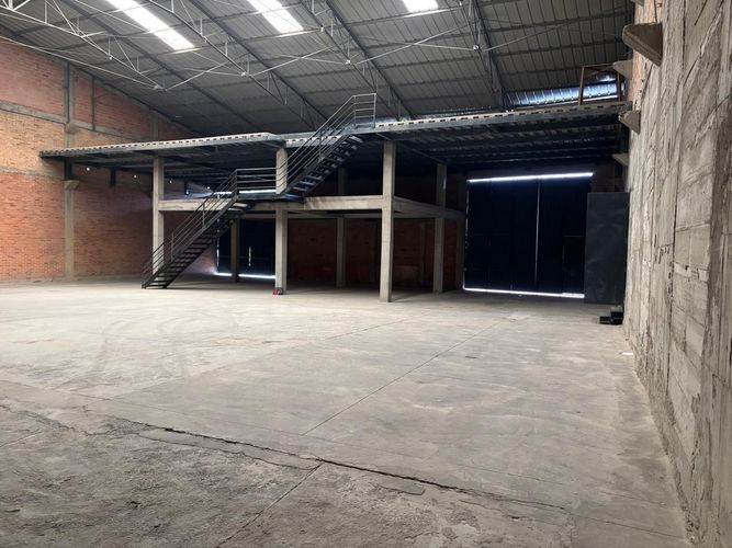 Bodega en arriendo en Charquito, Soacha, 900 m² · foto 5 de 11