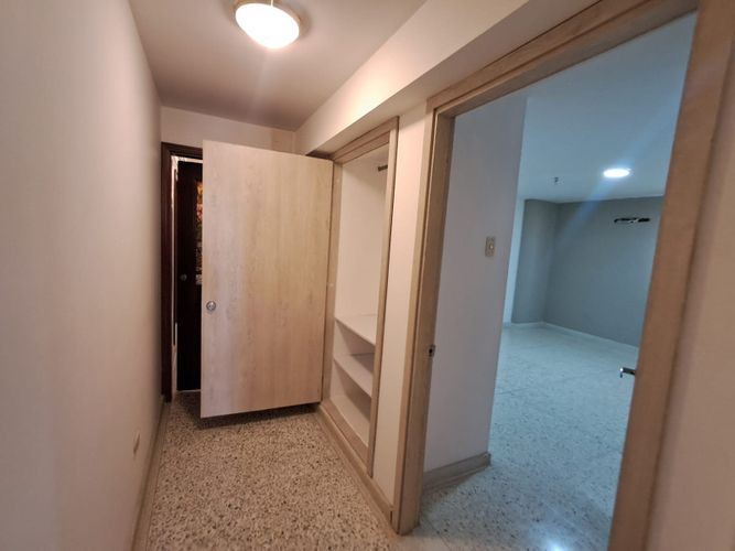 Apartamento de 3 alcobas en venta en Altos Del Prado, Barranquilla, 300 m² · foto 8 de 24