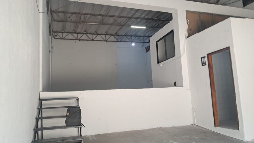 Bodega en arriendo en Montecristo, Barranquilla, 150 m² · foto 2 de 9