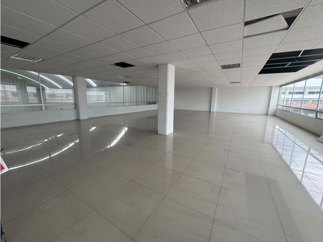 Bodega en venta en Centro Tocancipá, Tocancipá, 1345 m² · foto 6 de 20