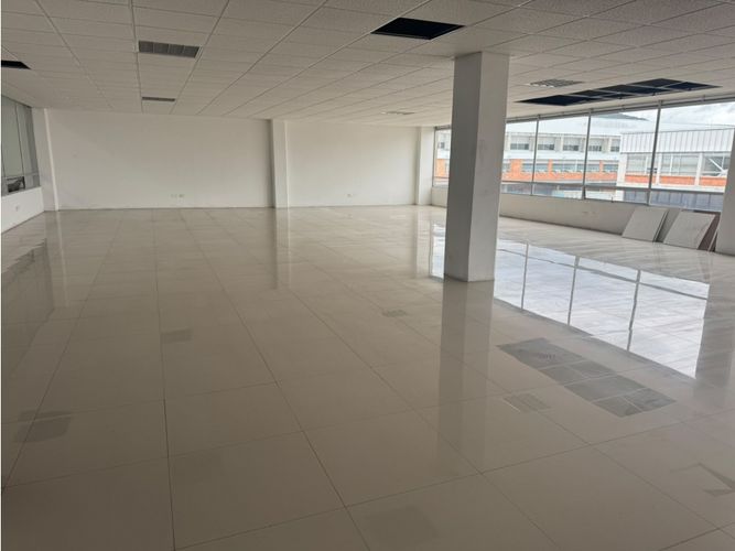 Bodega en venta en Centro Tocancipá, Tocancipá, 1345 m² · foto 16 de 20
