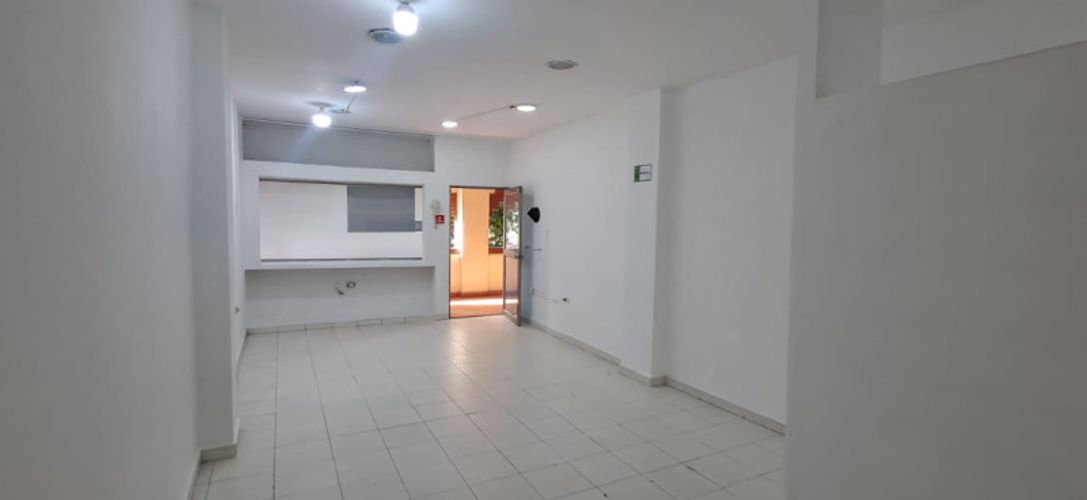 Local en arriendo en El Recreo, Barranquilla, 36 m² · foto 2 de 11