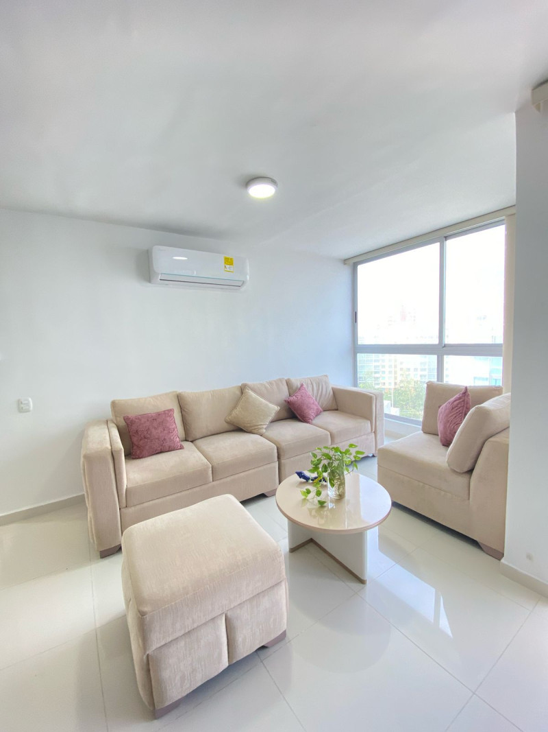 Apartamento en arriendo en Miramar, Barranquilla · foto 2 de 20