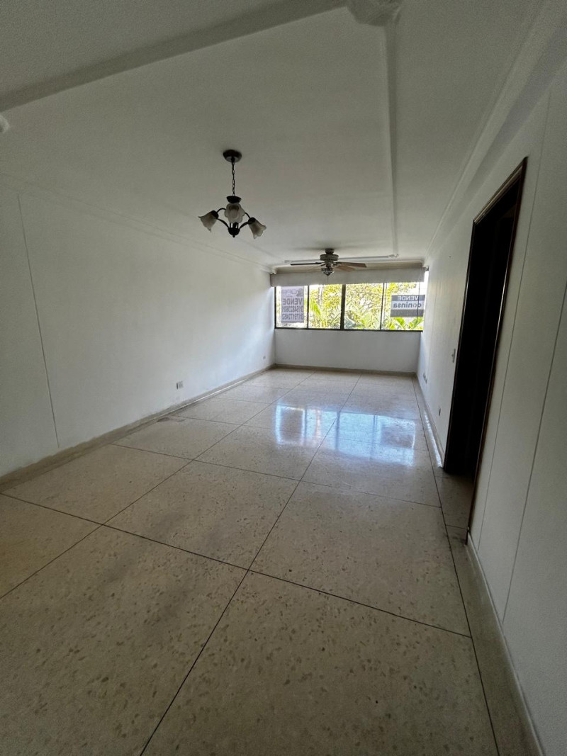 Apartamento en venta en Altos De Riomar, Barranquilla · foto 3 de 14