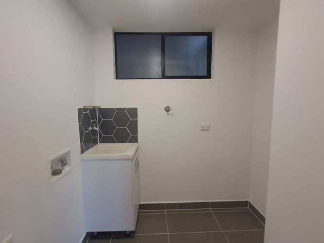 Apartamento en venta en Zona Industrial No. 1, Itagüí · foto 12 de 24