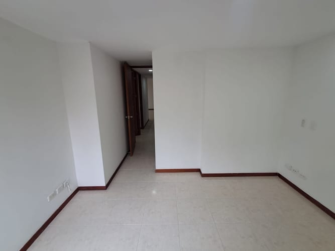 Apartamento de 3 alcobas en arriendo en Los Balsos, Medellín, 116 m² · foto 14 de 17