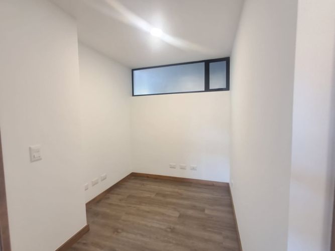 Apartamento en venta en Zona Industrial No. 1, Itagüí · foto 19 de 24