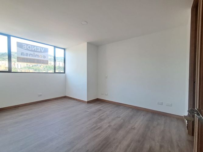 Apartamento en venta en Zona Industrial No. 1, Itagüí · foto 21 de 24