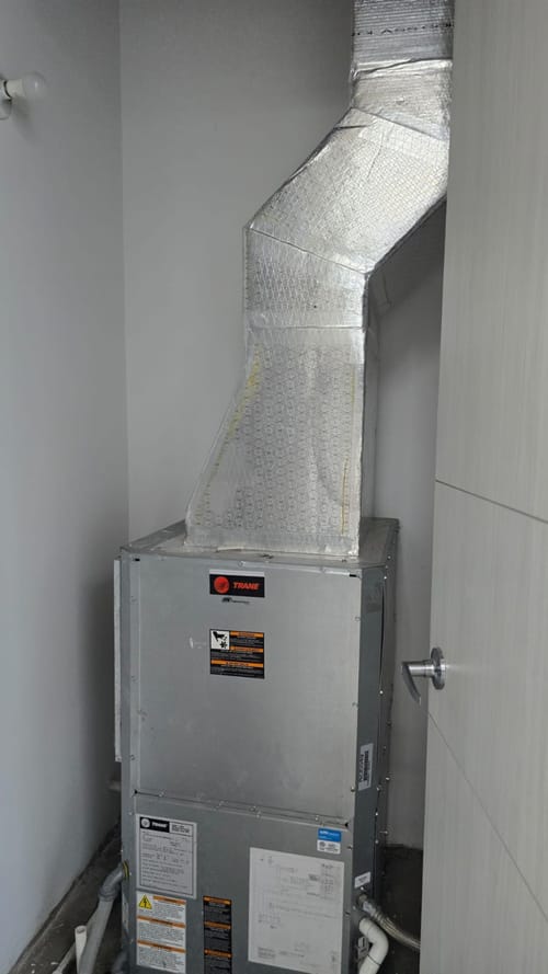 Oficina en arriendo en El Castillo, Medellín, 70 m² · foto 9 de 14