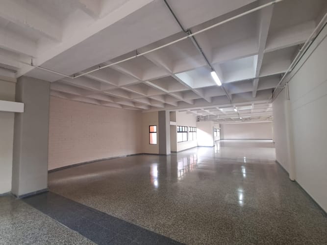Oficina en arriendo en El Poblado, Medellín, 535 m² · foto 7 de 23