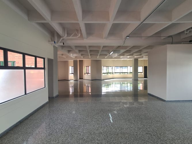Oficina en arriendo en El Poblado, Medellín, 535 m² · foto 12 de 23