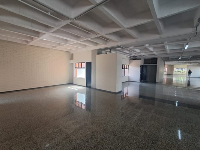 Oficina en arriendo en El Poblado, Medellín, 535 m² · foto 20 de 23