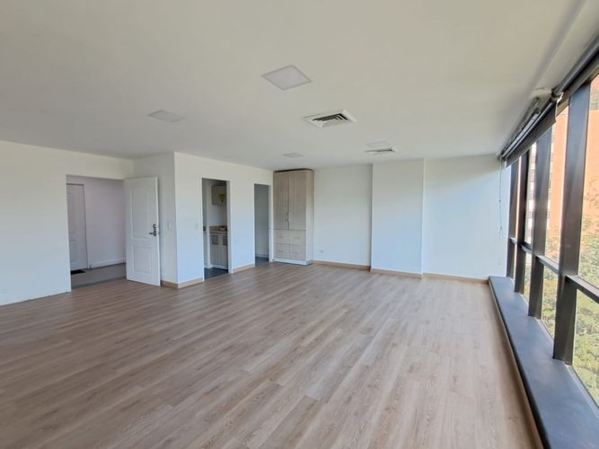 Oficina en venta en La Aguacatala, Medellín, 80 m² · foto 4 de 9