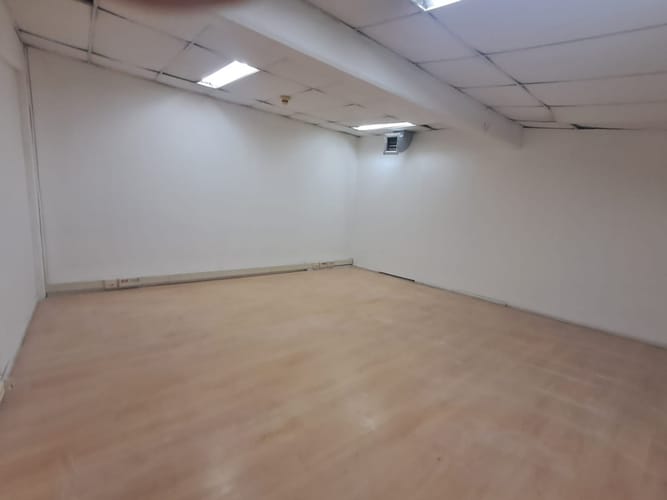 Consultorio en arriendo en El Poblado, Medellín, 120 m² · foto 3 de 15