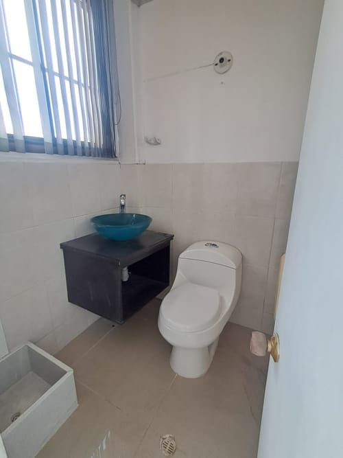 Consultorio en arriendo en El Poblado, Medellín, 120 m² · foto 4 de 15