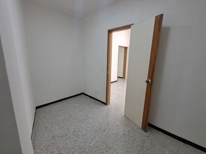Local en arriendo en Conquistadores, Medellín, 180 m² · foto 6 de 13