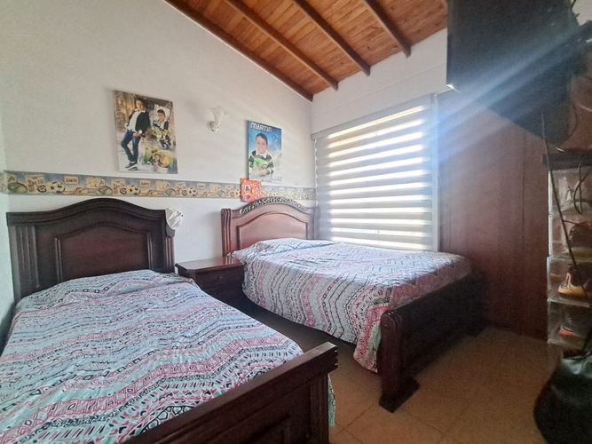 Casa de 3 alcobas en venta en Suramérica, La Estrella, 144 m² · foto 15 de 24