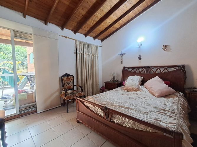Casa de 3 alcobas en venta en Suramérica, La Estrella, 144 m² · foto 17 de 24