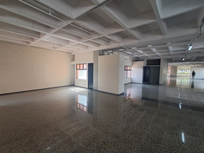 Oficina en arriendo en El Poblado, Medellín, 535 m² · foto 5 de 16