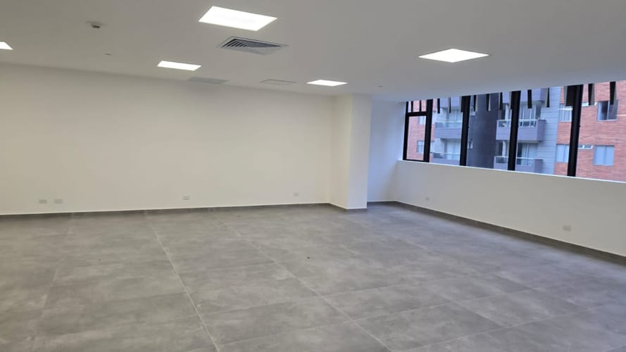 Oficina en arriendo en Ciudad Del Río, Medellín, 107 m² · foto 8 de 10