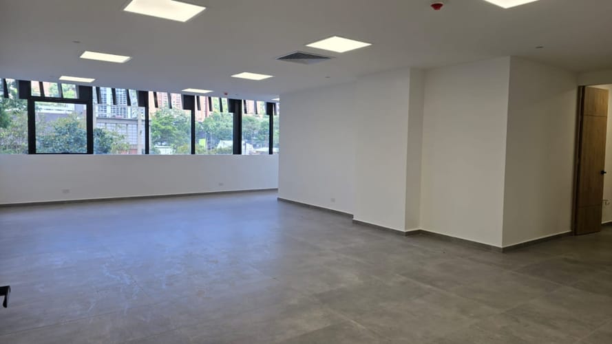 Oficina en arriendo en Ciudad Del Río, Medellín, 82 m² · foto 9 de 10
