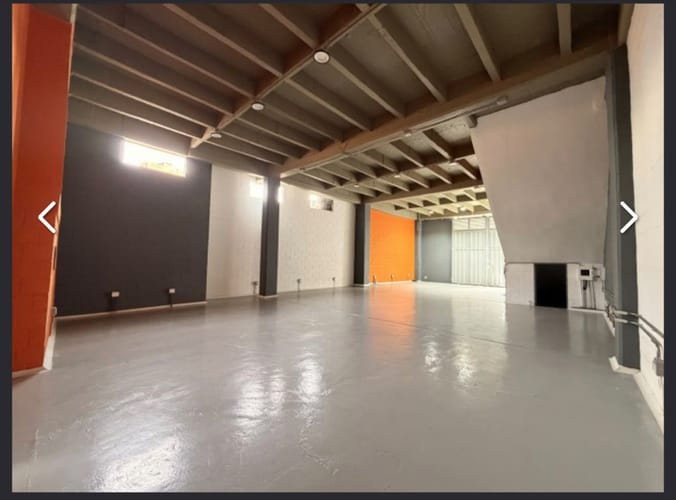 Bodega en arriendo en Boston, Medellín, 215 m² · foto 4 de 12