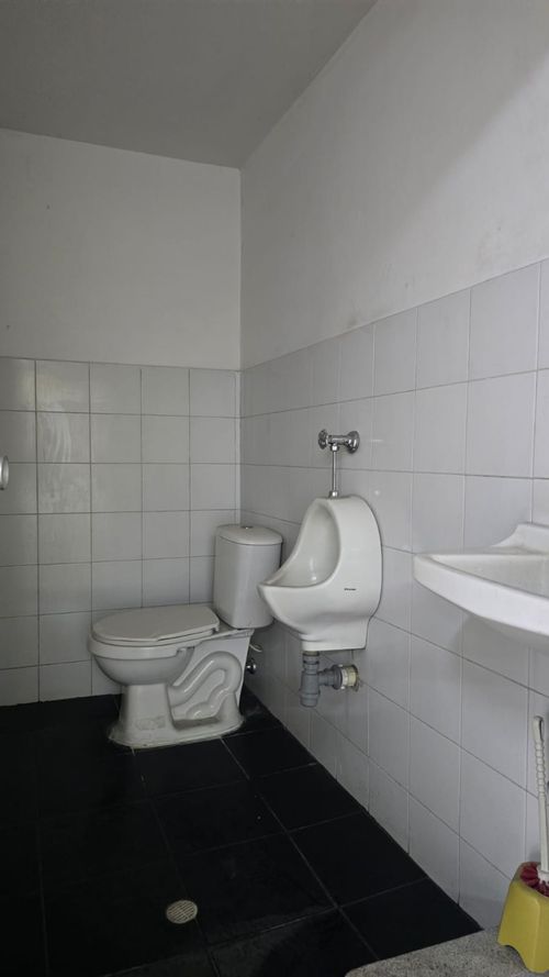 Bodega en arriendo en Perpetuo Socorro, Medellín, 160 m² · foto 3 de 15
