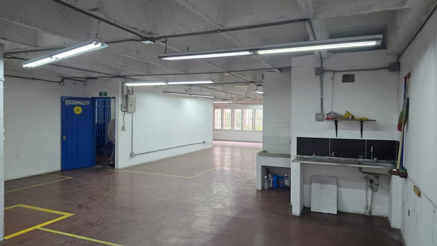 Bodega en arriendo en Perpetuo Socorro, Medellín, 160 m² · foto 9 de 15