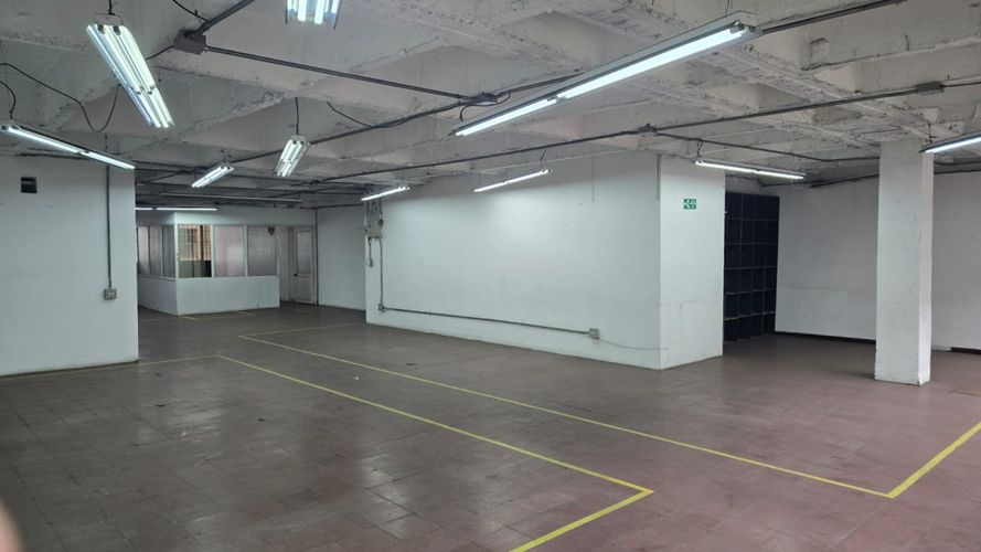 Bodega en arriendo en Perpetuo Socorro, Medellín, 160 m² · foto 12 de 15