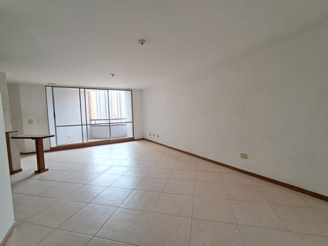 Apartamento de 3 alcobas en venta en Aves Maria, Sabaneta, 94 m² · foto 2 de 24