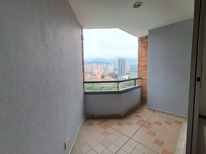 Apartamento de 3 alcobas en venta en Aves Maria, Sabaneta, 94 m² · foto 10 de 24
