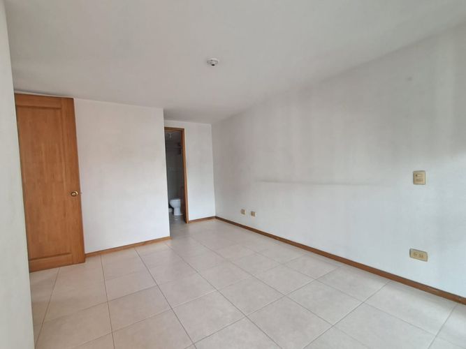 Apartamento de 3 alcobas en venta en Aves Maria, Sabaneta, 94 m² · foto 18 de 24