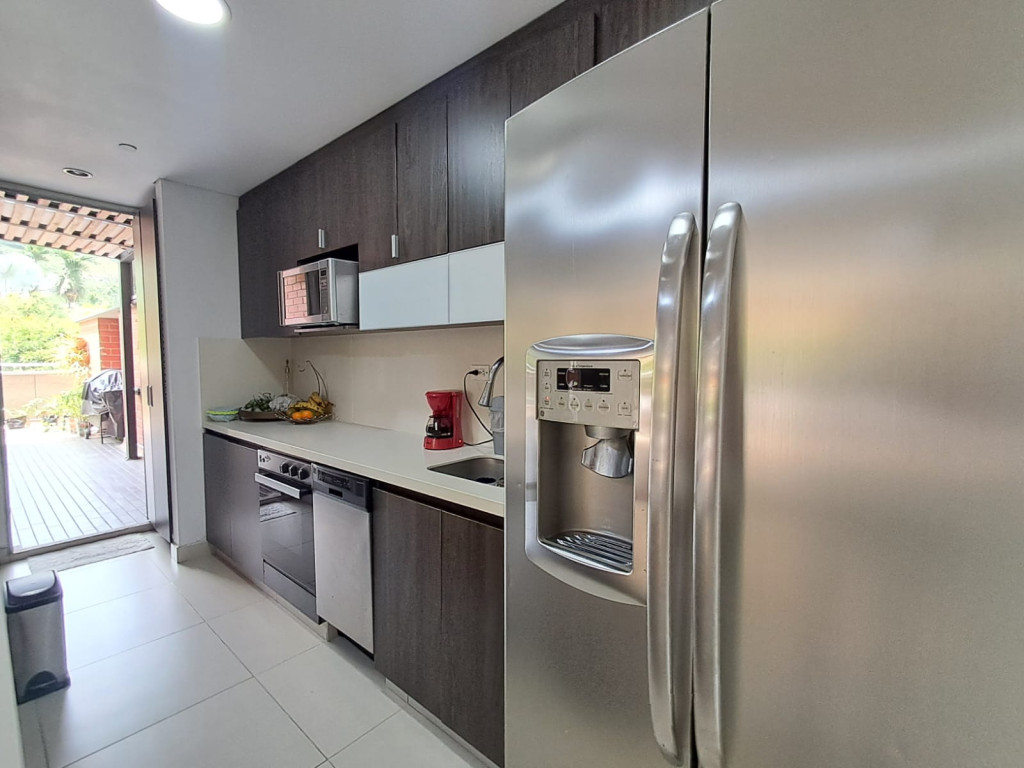 Apartamento en venta en Cumbres, Envigado · foto 12 de 24