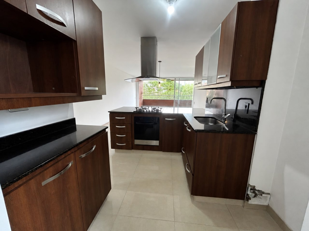 3BR Apartment in El esmeraldal (110 m²) - 3
