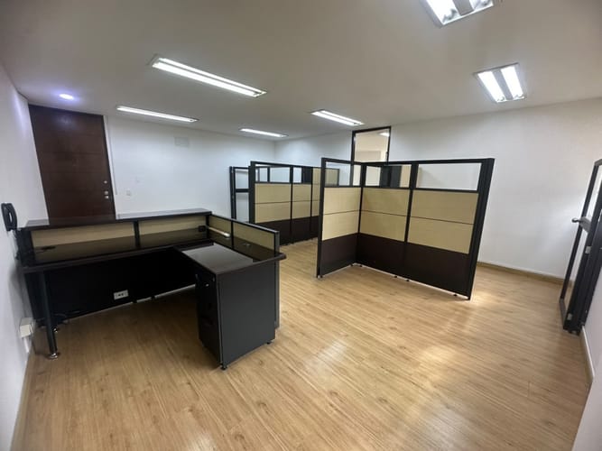Oficina en arriendo en El Poblado, Medellín, 73 m² · foto 7 de 9