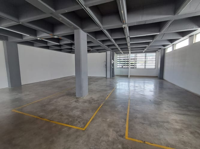 Oficina en arriendo en La Esmeralda, Itagüí, 200 m² · foto 8 de 10