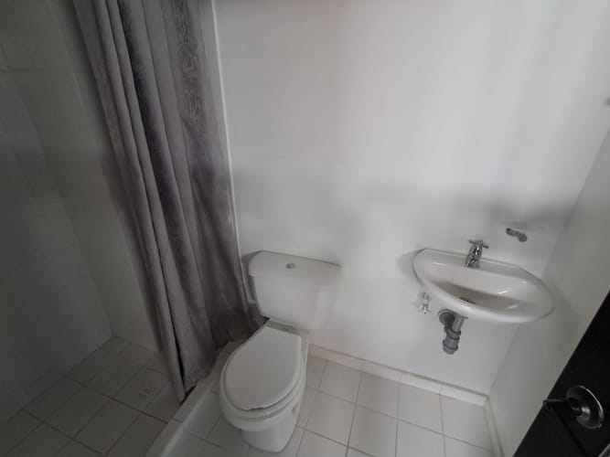 Oficina en arriendo en La Esmeralda, Itagüí, 200 m² · foto 10 de 10