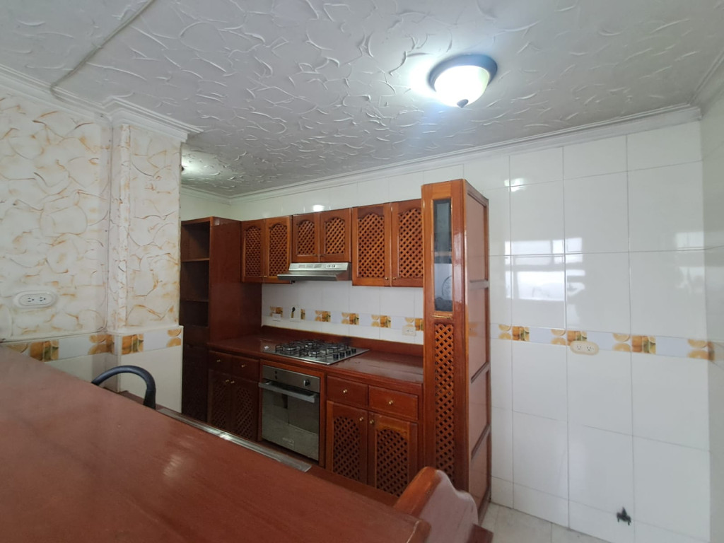 Departamento en alquiler con baja de precio en Laureles