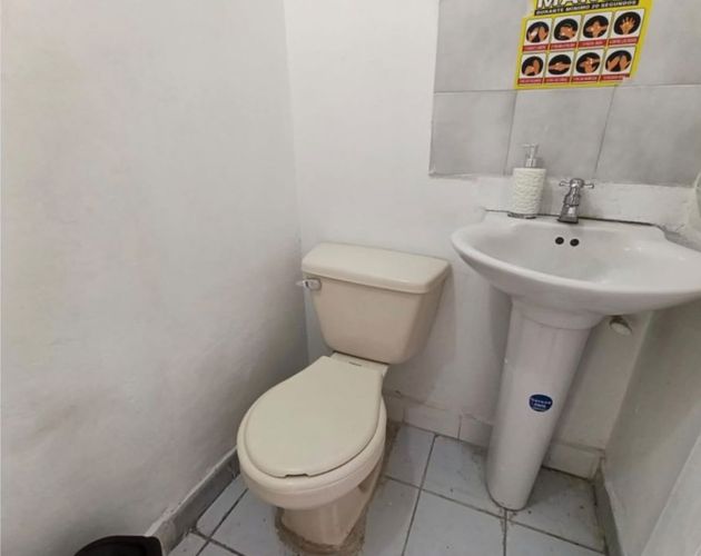 Local en venta en La Floresta, Medellín, 53 m² · foto 3 de 11