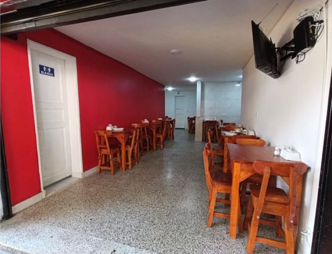 Local en venta en La Floresta, Medellín, 53 m² · foto 5 de 11