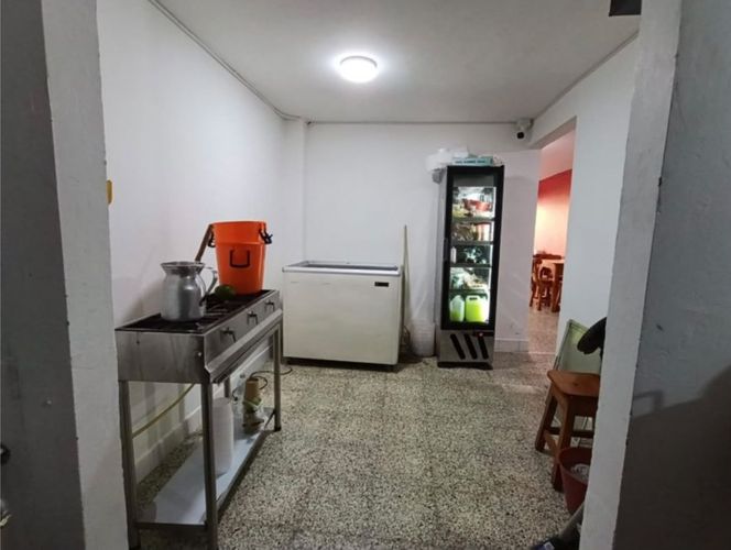 Local en venta en La Floresta, Medellín, 53 m² · foto 8 de 11