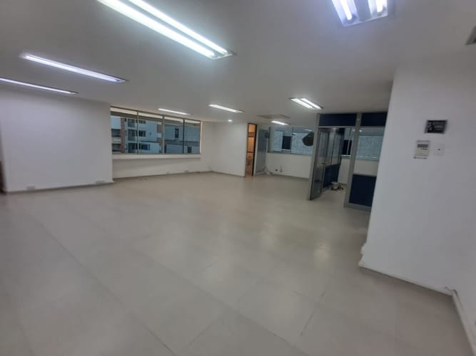 Oficina en arriendo en El Poblado, Itagüí, 98 m² · foto 9 de 9