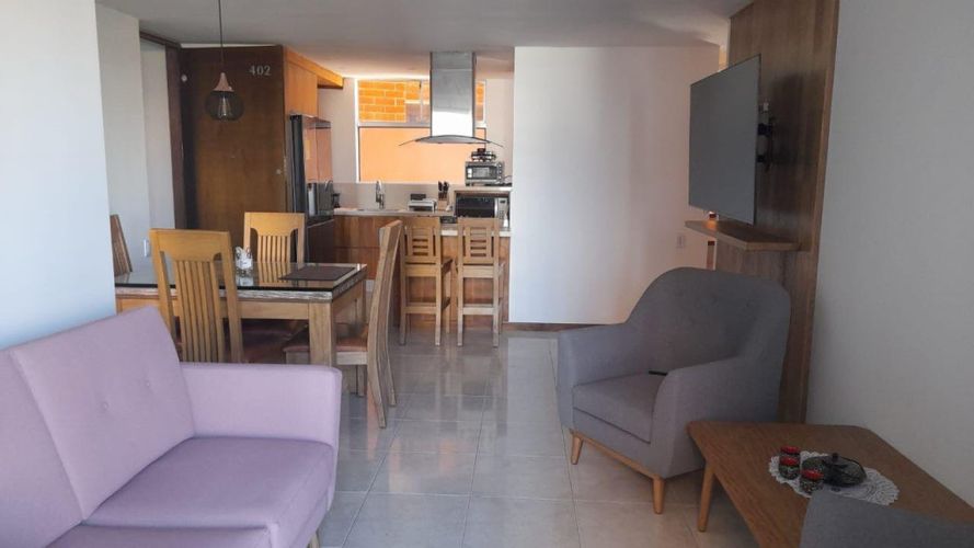 Apartamento de 3 alcobas en arriendo en Villa Carlota, Medellín, 115 m² · foto 9 de 24
