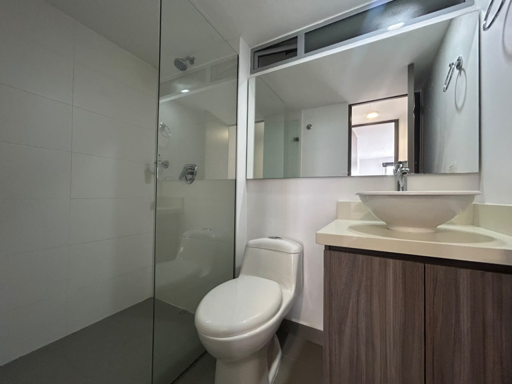 Apartamento en arriendo en Loma De Las Brujas, Envigado · foto 12 de 19