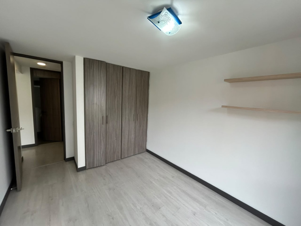 Apartamento en arriendo en Loma De Las Brujas, Envigado · foto 14 de 19