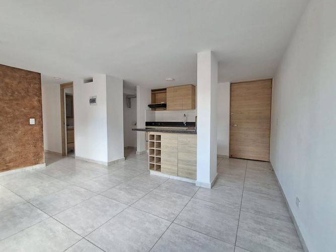 Apartamento de 3 alcobas en venta en La Primavera, Bello, 58 m² · foto 2 de 23