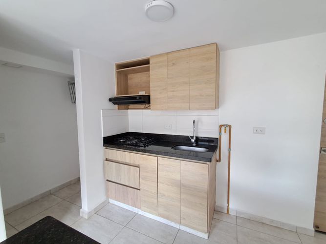 Apartamento de 3 alcobas en venta en La Primavera, Bello, 58 m² · foto 6 de 23